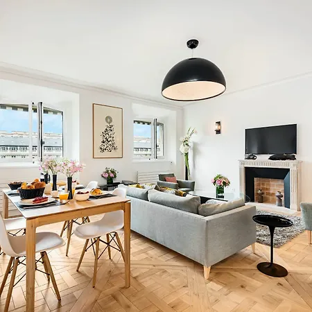 Apartment Palais Nouveau - Two Bedroom Paris