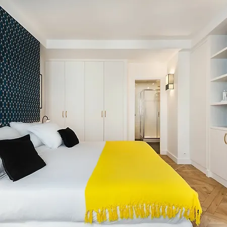 Palais Nouveau - Two Bedroom Paris